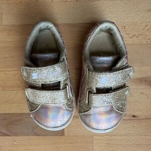 Sketchers Metallic Pink/ Gold Velcro Toddler Sneakerss size 5